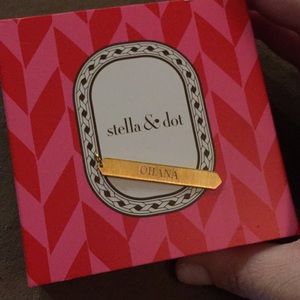 Stella & Dot Engravable Spear Charm